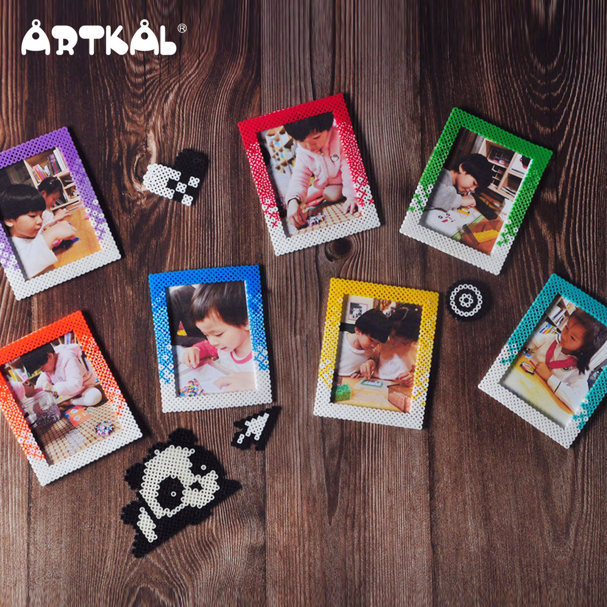 Photo Wall with Strip Colors - by Midi Beads